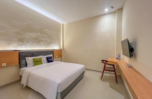 Mojokerto Hotel | Urbanview near Sunrise Mall Mojokerto
