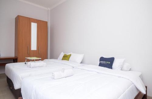 Klaten Selatan Hotel | Urbanview Syariah Loji Arum Stasiun Klaten by RedDoorz