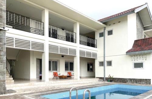 Tretes Hotel | Urbanview Wisma Nirwana Tretes near Cimory Prigen