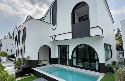 Pak Chong Villa | V Villa Khaoyai