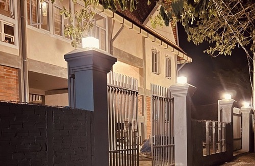 Siem Reap House | Vacation home: Cozy veranda-kitchen, pool in the inner courtyard. IDEAL: Groups up to 9