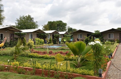 Ramanagara Hotel | Valley Vibes