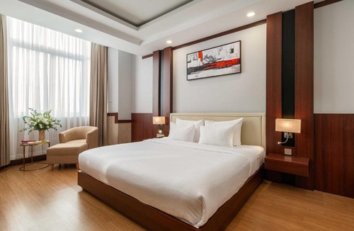 Ninh Kieu Hotel | Van Phat Riverside Hotel