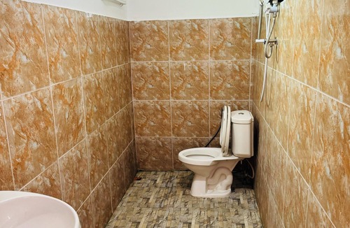 Vang Vieng Hotel | Vang Vieng Green Central Hotel