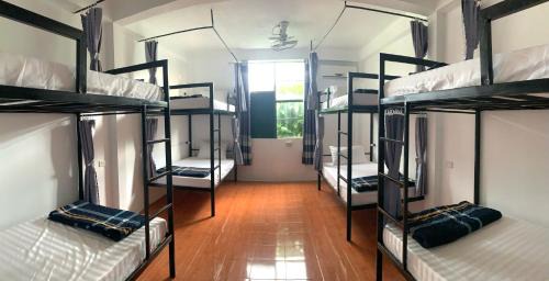 Vang Vieng Hostel | Vang Vieng Lily Backpackers Hostel