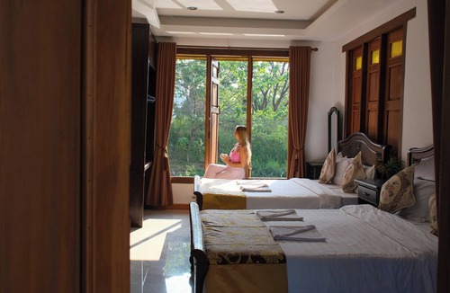 Vang Vieng Resort | Vang Vieng Romantic Mountain View Resort