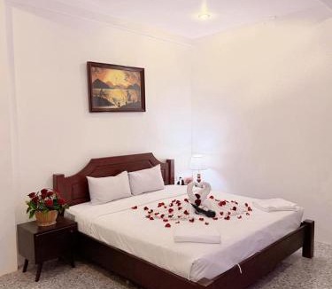 Vang Vieng Hotel | Vang Vieng Ruby Villa Hotel
