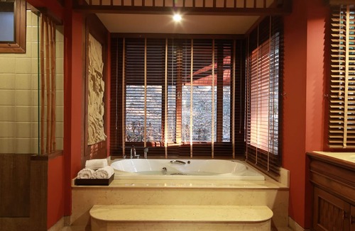 Hang Dong Hotel | Vanilla Hill