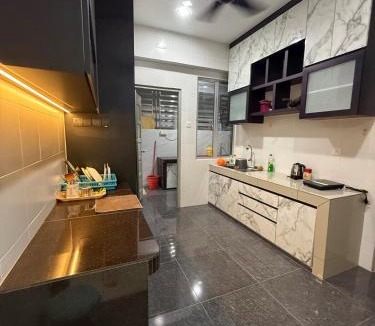 Sitiawan Apartment | Venus Home 3Room Pool,PlayGround,Free Wifi,6Pax