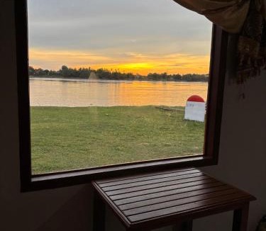 Champasak Province House | Vera Sunset homestay local experience with lao family