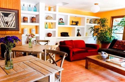 Del Carmen House | Very close to the House of Frida Kahlo!