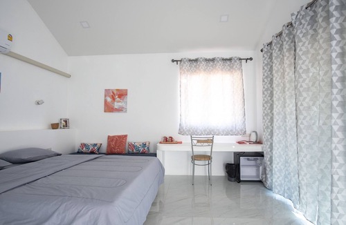 Ko Mak House | Very quiet bungalow right next to the horse paddock