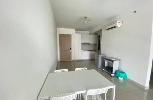 Taman Mount Austin Apartment | Vesta Homes, Austin Suite, Austin, Johor Bahru