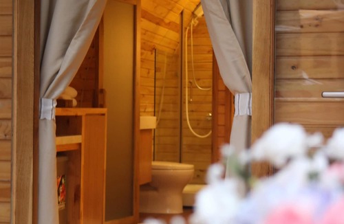 Ba Keo Resort | Vida Loca Resort & Sunset Beach