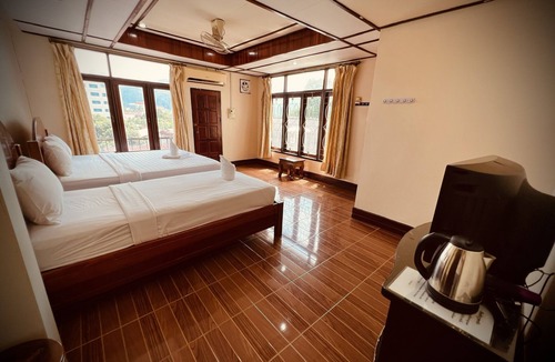 Vang Vieng House | ViengSavanh GuestHouse