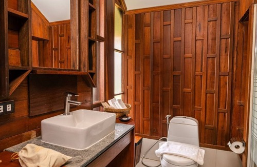 Vang Vieng Hotel | ViengTara VangVieng Resort