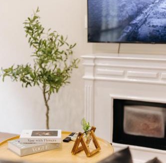 Hang Bai Apartment | VietHOME-22A Phố Huế - 301 4pax Netflix FREE Laundry Lift