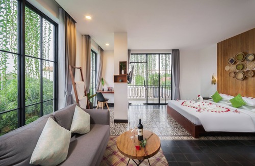 Wat Bo Area Hotel | VIHARA The City of Temples
