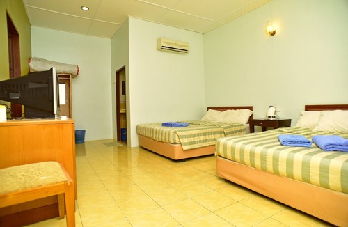 Pangkor Island Hotel | Vikri Beach Resort
