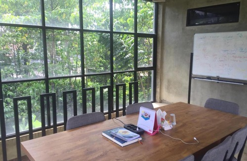 Bandung Villa | Villa 2 Lt 500M2 Di Perkotaan Margahayu Bandung