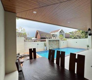 Ciawi Villa | Villa ∙ 5 bedrooms ∙ 16 guests