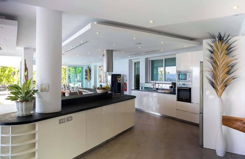 Cherngtalay Villa | Villa Beyond&Namaste 16-Bedroom Seaview Villa- Full Services