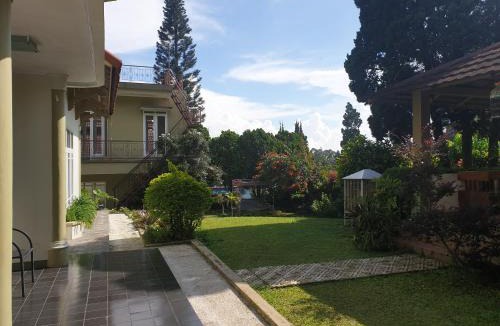 Parongpong House | Villa Bougenvile Lembang Asri