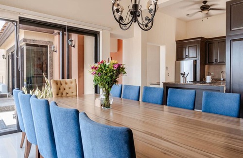 Centro Villa | Villa Corazón de Fatima. Heated Pool, Marina Views & Walk to Town