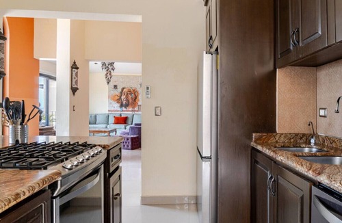 Centro Villa | Villa Corazón de Fatima. Heated Pool, Marina Views & Walk to Town