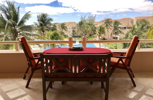 Puerto Aventuras Condo | Villa Del Mar 1 "Casa de Colores" Beachfront 2 Bedroom Condo Puerto Aventuras