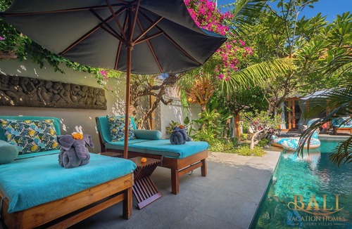 Gerokgak Villa | Villa Dewi Parwati, Bali - A dreamy holiday home! 100mtr from the Bali Sea!