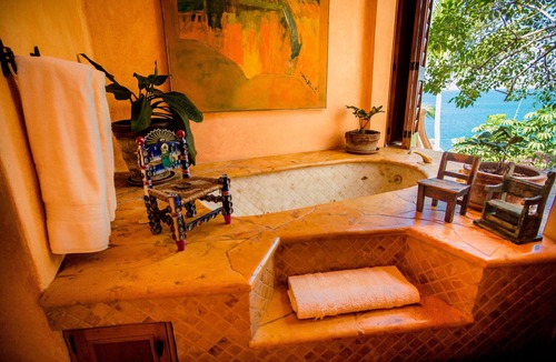 Amapas Villa | Villa Estrella Mar - 5 Star Luxury Villa - Staff - Private Pool - On the beach!