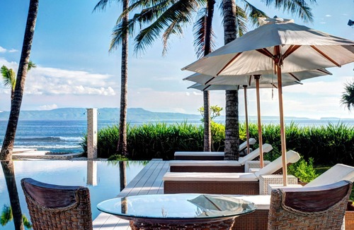 Dalung Villa | Villa Gita Segara, Bali - White sands Elegance: Luxury Villa by the Sea!