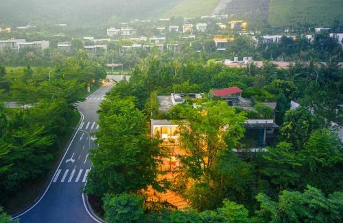 Ngoc Thanh House | Villa Hoa Xương Rồng - Venus resort - Sang trọng giữa thiên nhiên