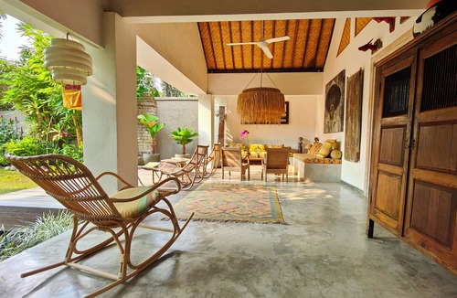 Ubud Villa | Villa Katak: Contemporary elegance and Balinese serenity in the heart of Ubud