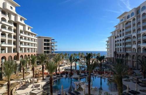 Zona Hotelera Resort | Villa La Valencia Resort Two Bedroom Condo Christmas Week 2 units available