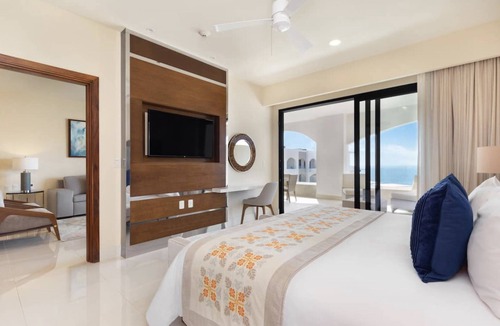 San Jose del Cabo Hotel | Villa La Valencia, 4 Diamond Resort, btw Tule Beach & Tequila Cove Beach in Cabo