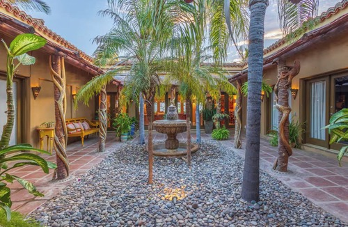 Downtown San Jose del Cabo Villa | Villa Los Cabos | Luxury Retreat for Groups up to 20 Guests