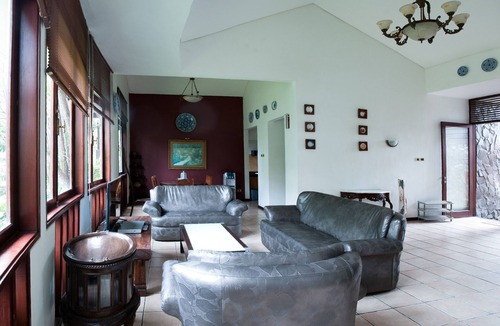 Oro Oro Ombo Villa | Villa Lovender Klub Bunga