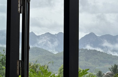 Luang Prabang Villa | Villa Luang Prabang, entire place w/Garden, ideal for Groups/Families up to 8Pax
