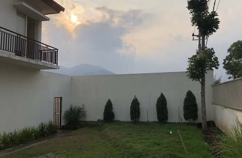 Sidomulyo House | Villa metro (close with alun alun batu city, jatim park, flower garden)
