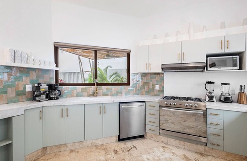 Gonzalo Guerrero Villa | Villa Mirasol:9BR Downtown Playa del Carmen Retreat, 2 Pools, Steps to the Beach