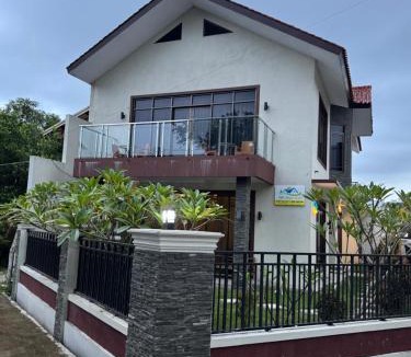 Majalengka House | Villa Munjul Indah - Majalengka