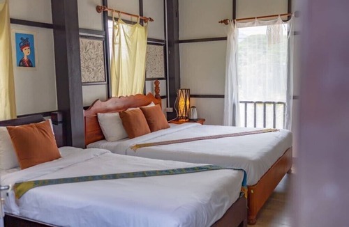 Luang Prabang Hotel | Villa Namkhan Heritage
