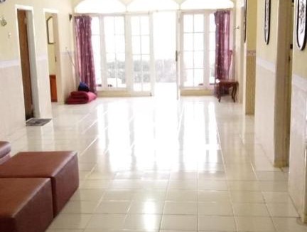 Cisarua Villa | Villa Oak Tree Puncak