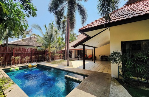 North Pattaya Villa | Villa Raya Private Pool Villas Resort