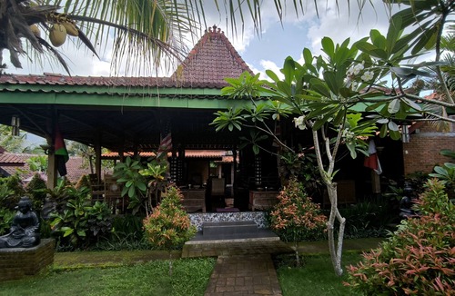 Borobudur Villa | Villa Setumbu by Cocotel