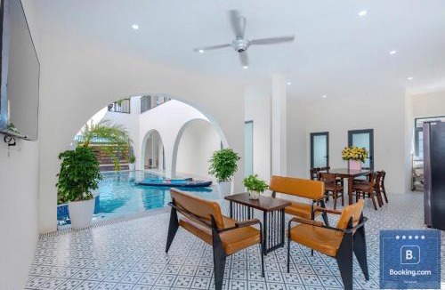 Thang Tam Villa | Villa Vũng Tàu Đi Bộ Ra Biển Gần Cột Cờ Bãi Sau - 160 HHT