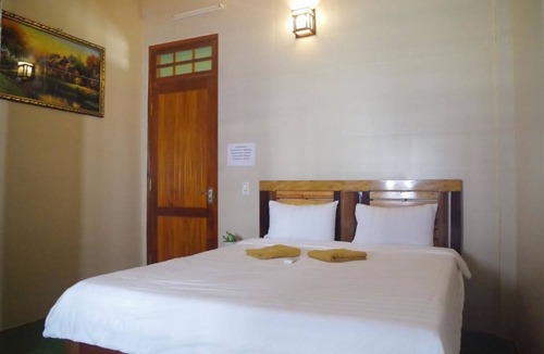Son Trach Hostel | Village House - Hostel