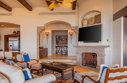 Palmilla Villa | Villas Del Mar Fully Staffed and access to Golf & Palmilla Dunes Club